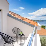 Ocrux Trogir
