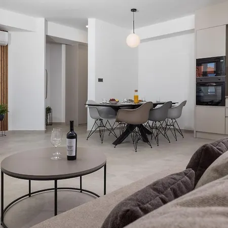 Apartment Ocrux *