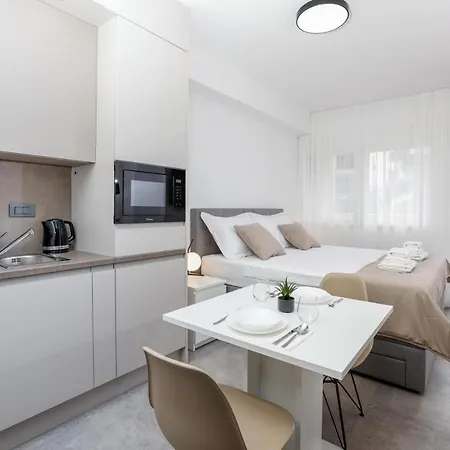 Ocrux Apartment *