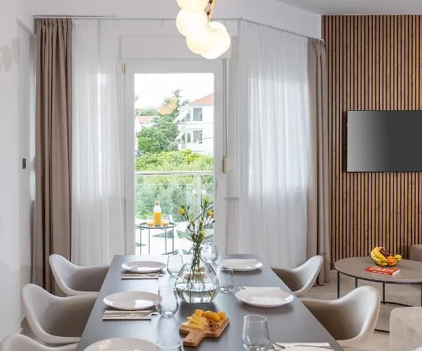 Ocrux Apartment Trogir